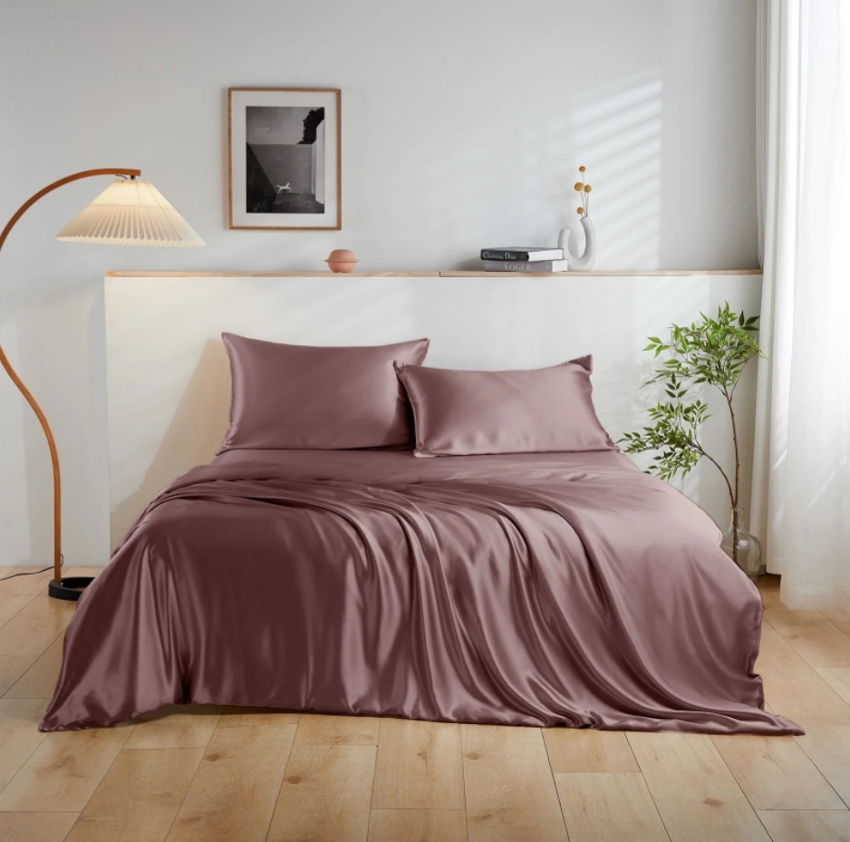 Embracing Luxury and Comfort The Benefits & Advantages of Silk Bedding & Sheets » Business to mark